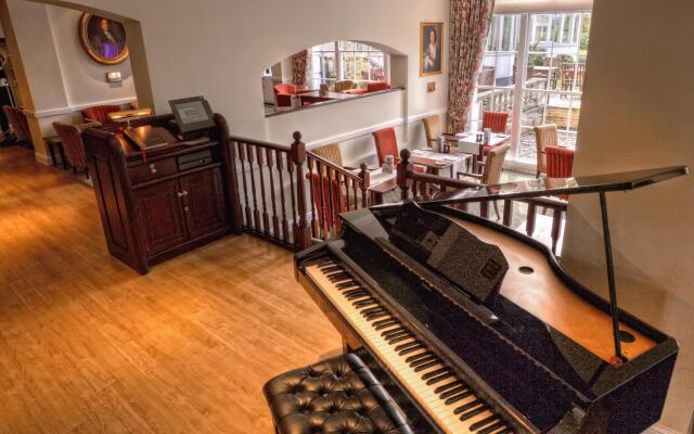 West Lodge Park Hotel