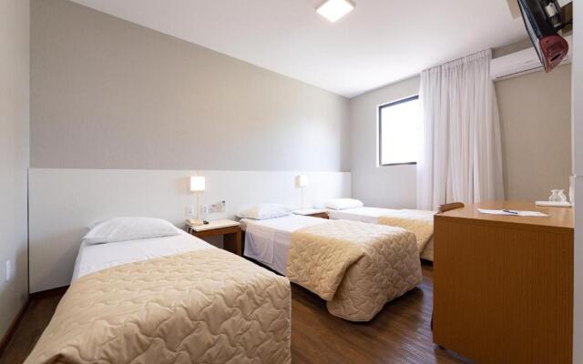 Hotel Lunes