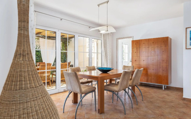 Villa Dome by OCvillas