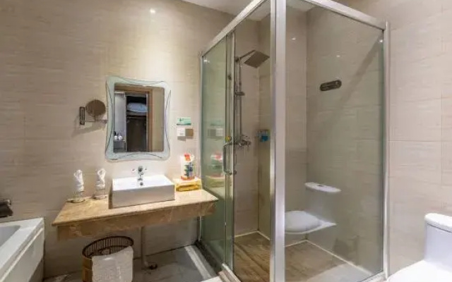 Jintan Square South Great Wall Hotel (Tongren Station Branch)