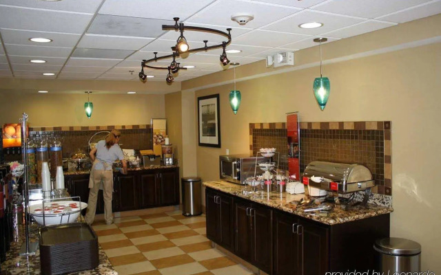 Hampton Inn & Suites St. Cloud, MN