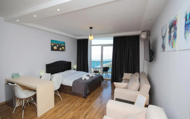 Sea to sky beachfront studio apartment with stunning sea views in Batumi - Apartment in باطومي - Photo 4