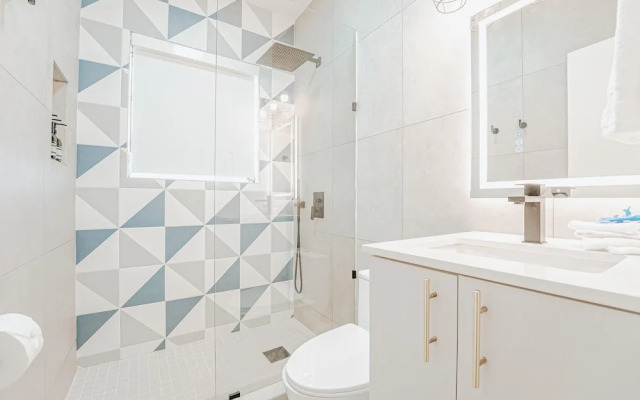 TWO Bedroom Apartment