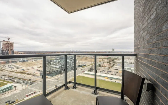 GLOBALSTAY Modern Sonic Way Condos