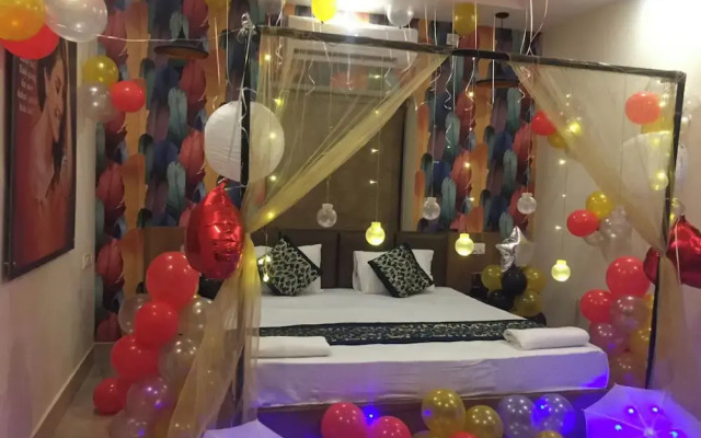 Goroomgo Effective Bollywood Hotels Bhubaneswar