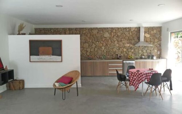 Neutra Guesthouse