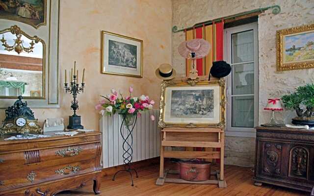 Autrefois la Modiste (Adults Only)