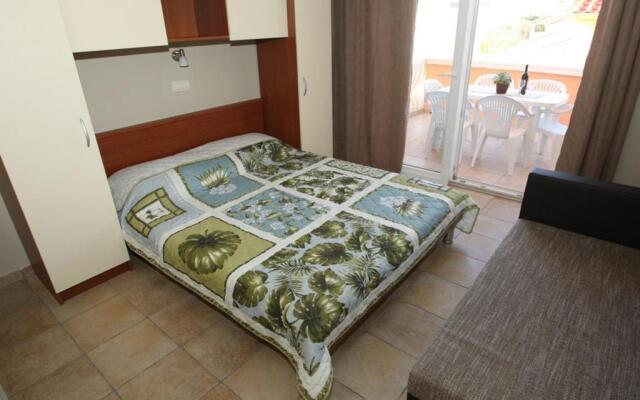 Sea View Apartments Nina - AE1021