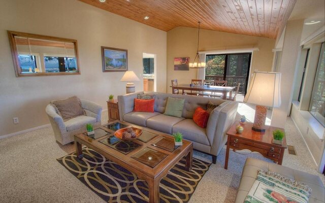 Tahoe Bonoff Venture by Lake Tahoe Accommodations