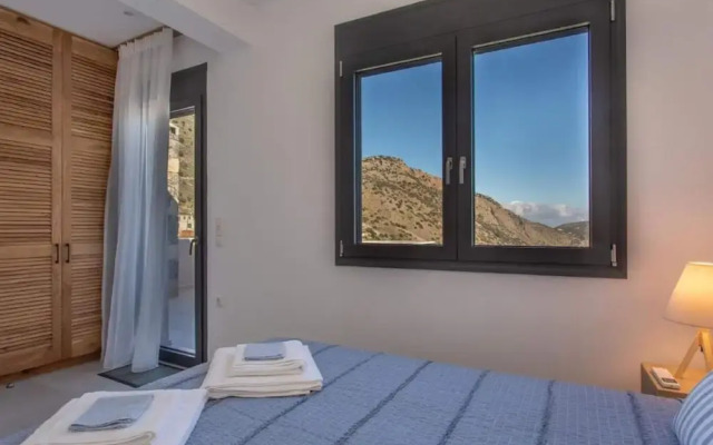 Mesmerising Villa in Plaka Elounda With Pool