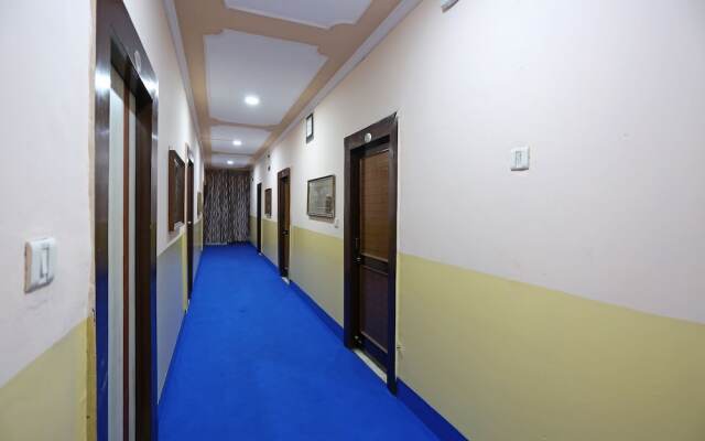 OYO 9301 Hotel RedBury