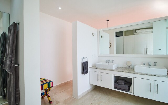 Siaan Luxury Condos 201 By Lockey