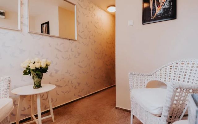 Holiday Studio Apartment