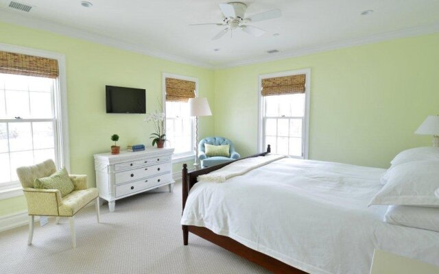 The Quogue Club at Hallock House