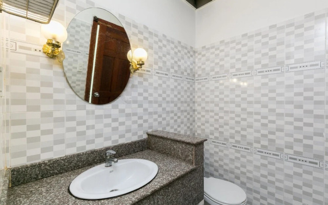 OYO 975 Trung Nam Hotel