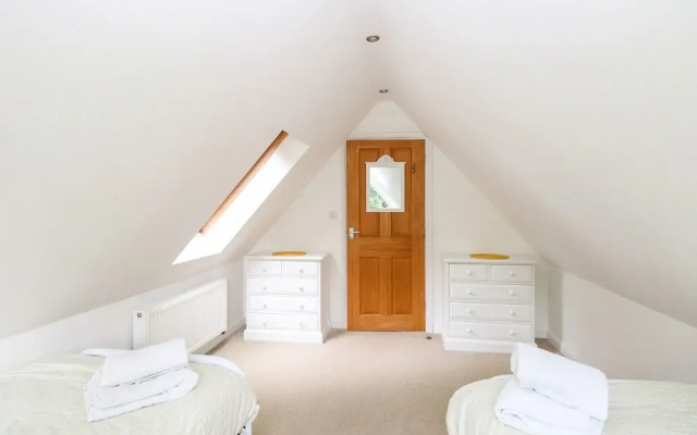 Oak Tree Lodge