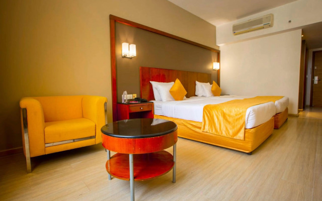 Featherlite Evoma Hotel