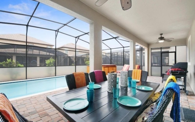 6BR 6BA Villa In ChampionsGate