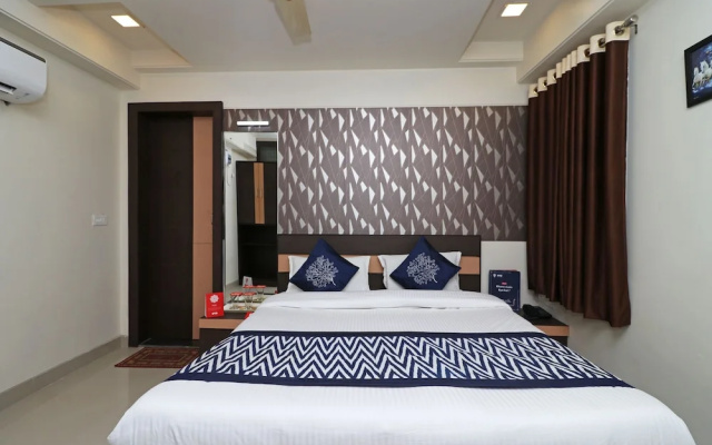 OYO 10414 Hotel Tushar Residency