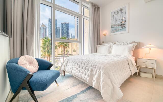 Banyan Tree - 210- DM