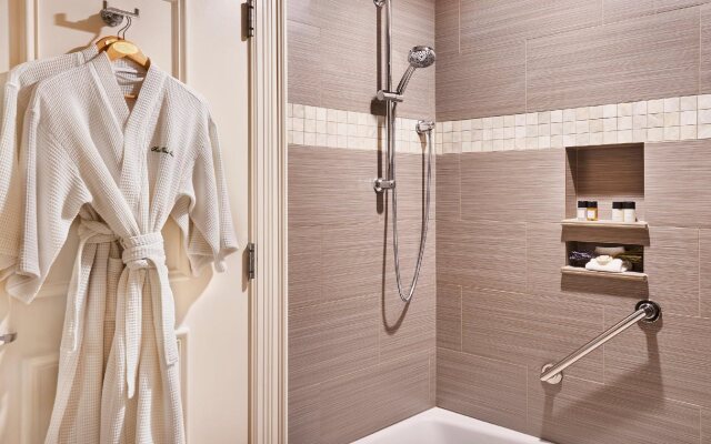 HarbourView Inn