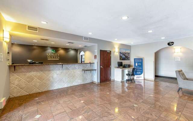 Quality Suites Austin South St. Elmo District