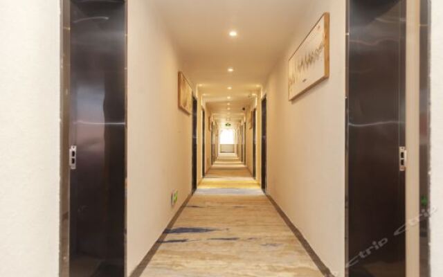 Shahai City Hotel (Urumqi International Airport)