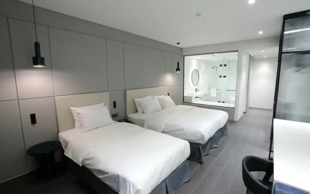 Orchid Hotel