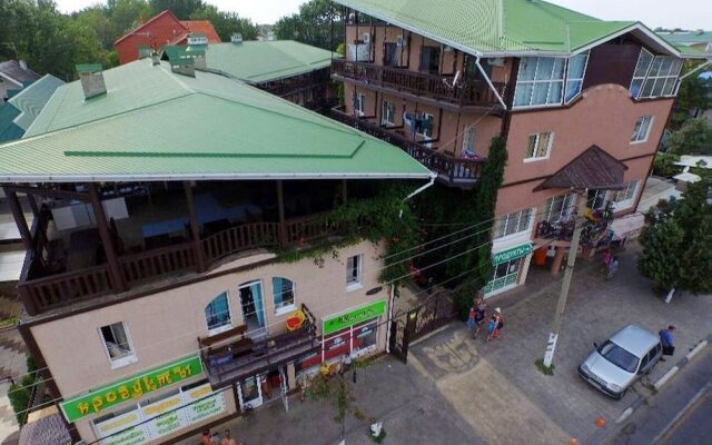 Hotel Complex Karavan