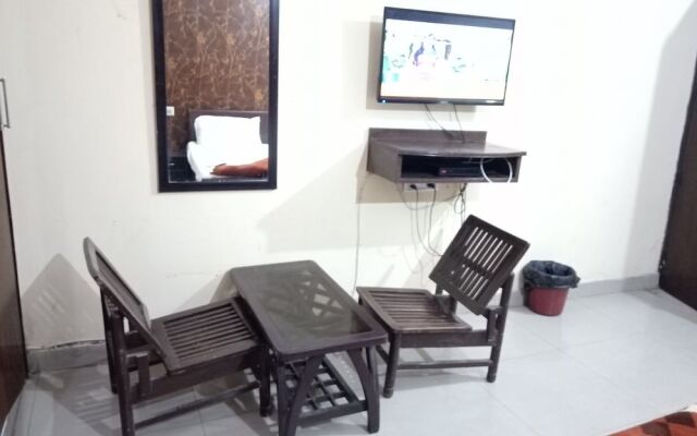 Akash Guest House