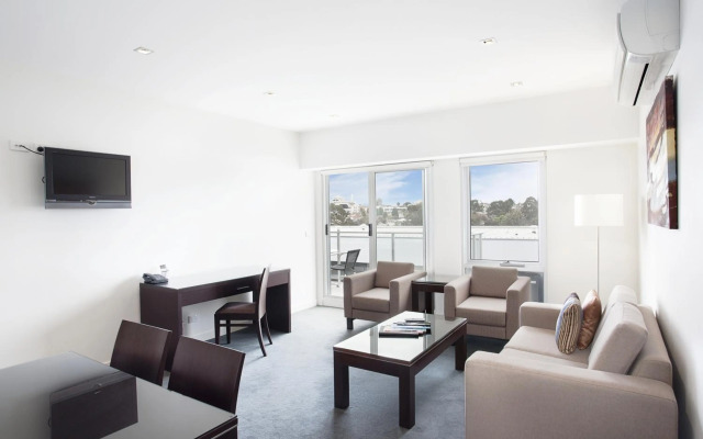 St Kilda Central Apartment Hotel