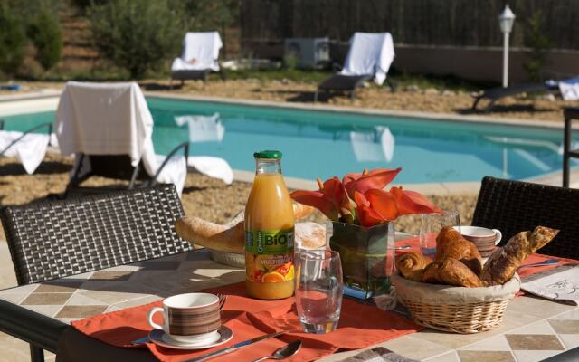 Le Hameau de l'Oliveraie