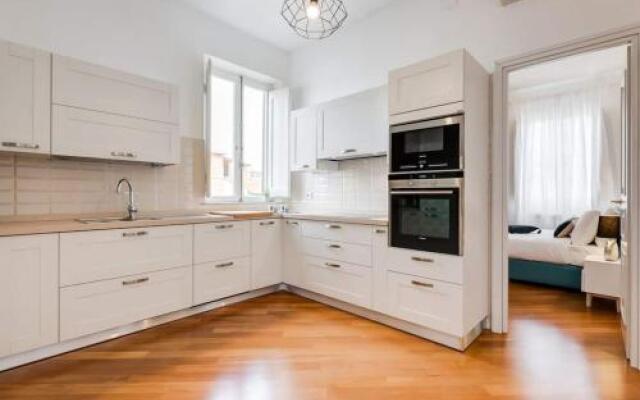 Modern flat near Piazza della Repubblica