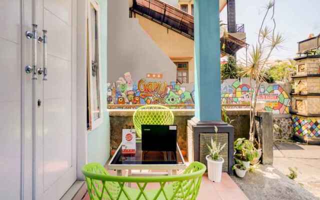 OYO 90284 Villa Biru