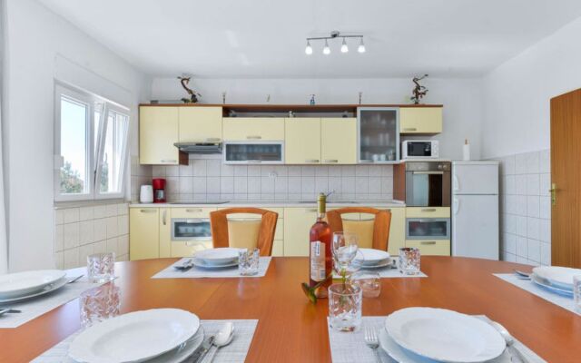 House Aurora Kaštela