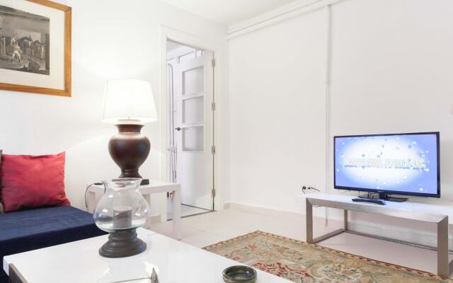 M (AXIII83) Apartamento con jardín Hispanoamérica