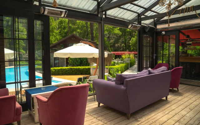 Zumrut Cirali Butik Otel