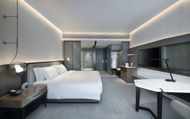 Crowne Plaza Wuhan Optics Valley by IHG