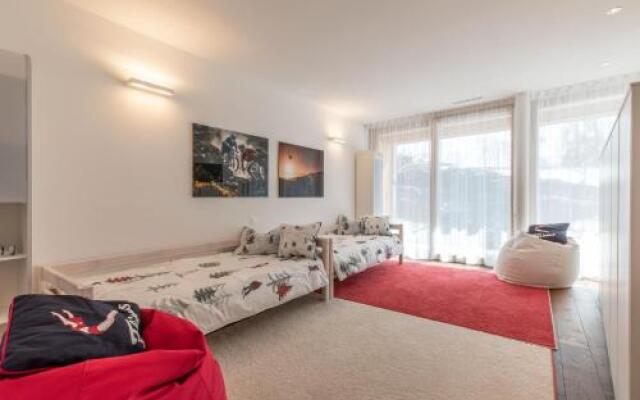 Edelweiss Mountain Suites 04-01