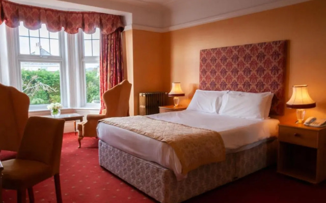 Porth Avallen Hotel