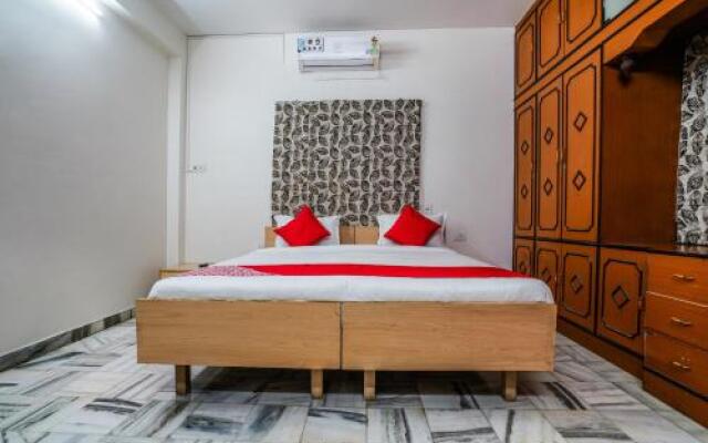 OYO 22423 Taj Villa Guest House