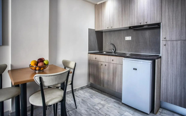 Mary Hotel & Mary Royal Suites