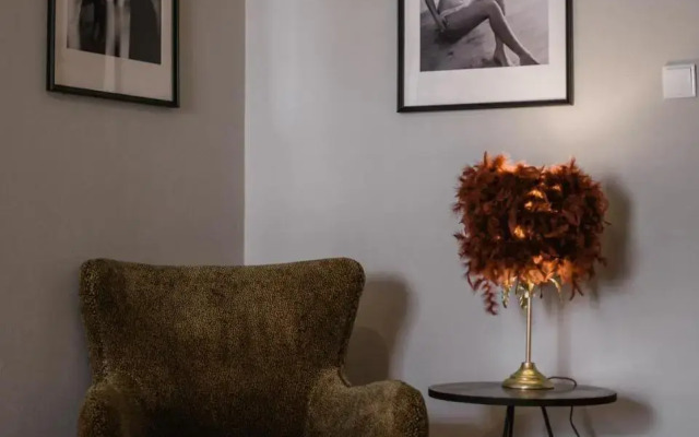 WHITE RESIDENCE 4rooms - CITY CENTER