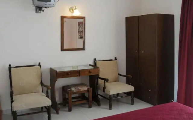 Senia Studios