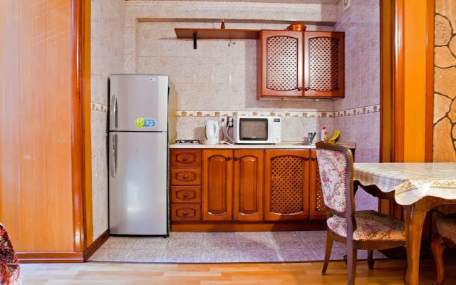 Lessor Apartments