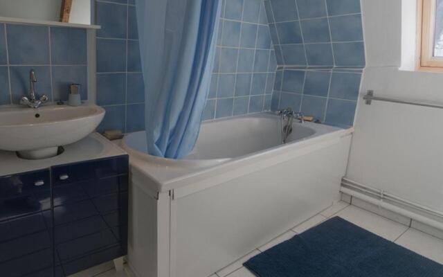 Appartement Le Palais, 3 pièces, 4 personnes - FR-1-418-99