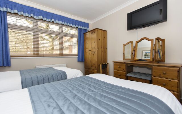 The Rosscourt - Adults only