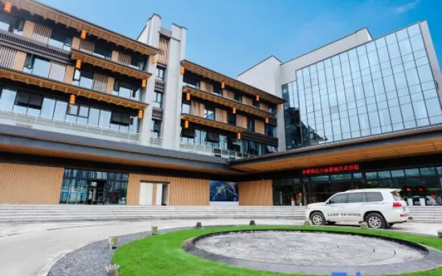 Blossomy & Pictyresque Hotel – Exterior – Xiangxi