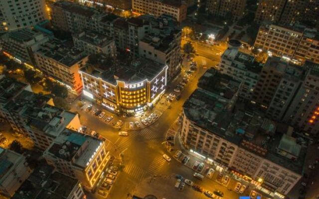 Xibei Hotel (Yongkang West Station Baolong Square Pedestrian Street)