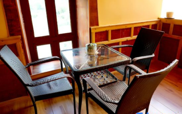 Gaodi Zangjia Homestay (Middle Zang Village Branch) – Restaurant – Danba